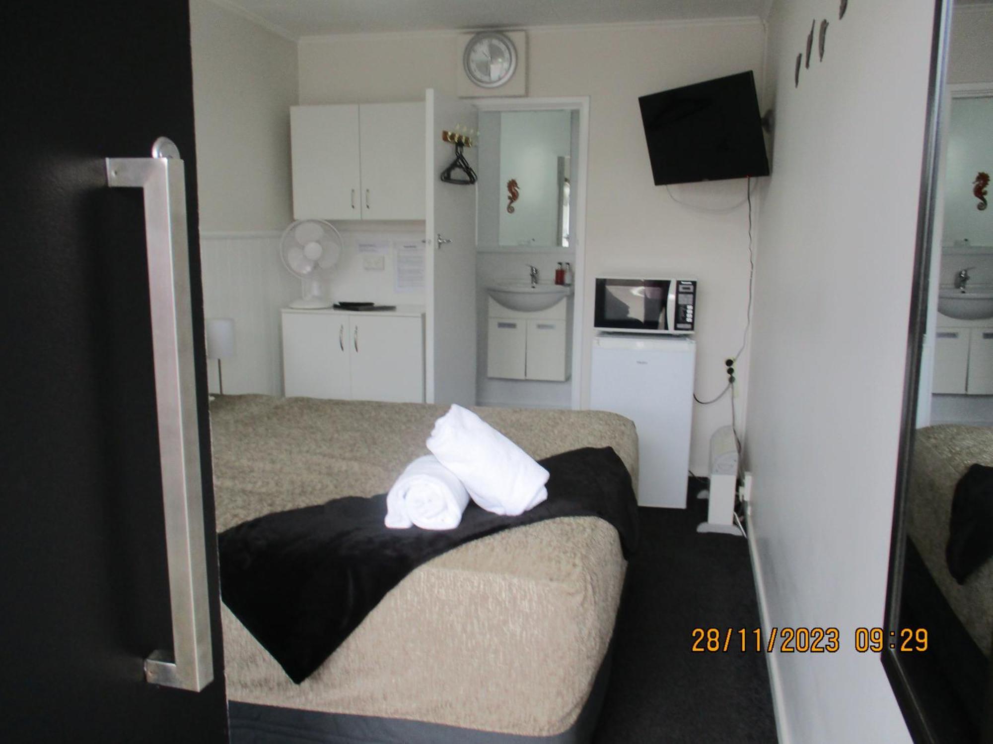 High Street Living Motel Picton Bagian luar foto