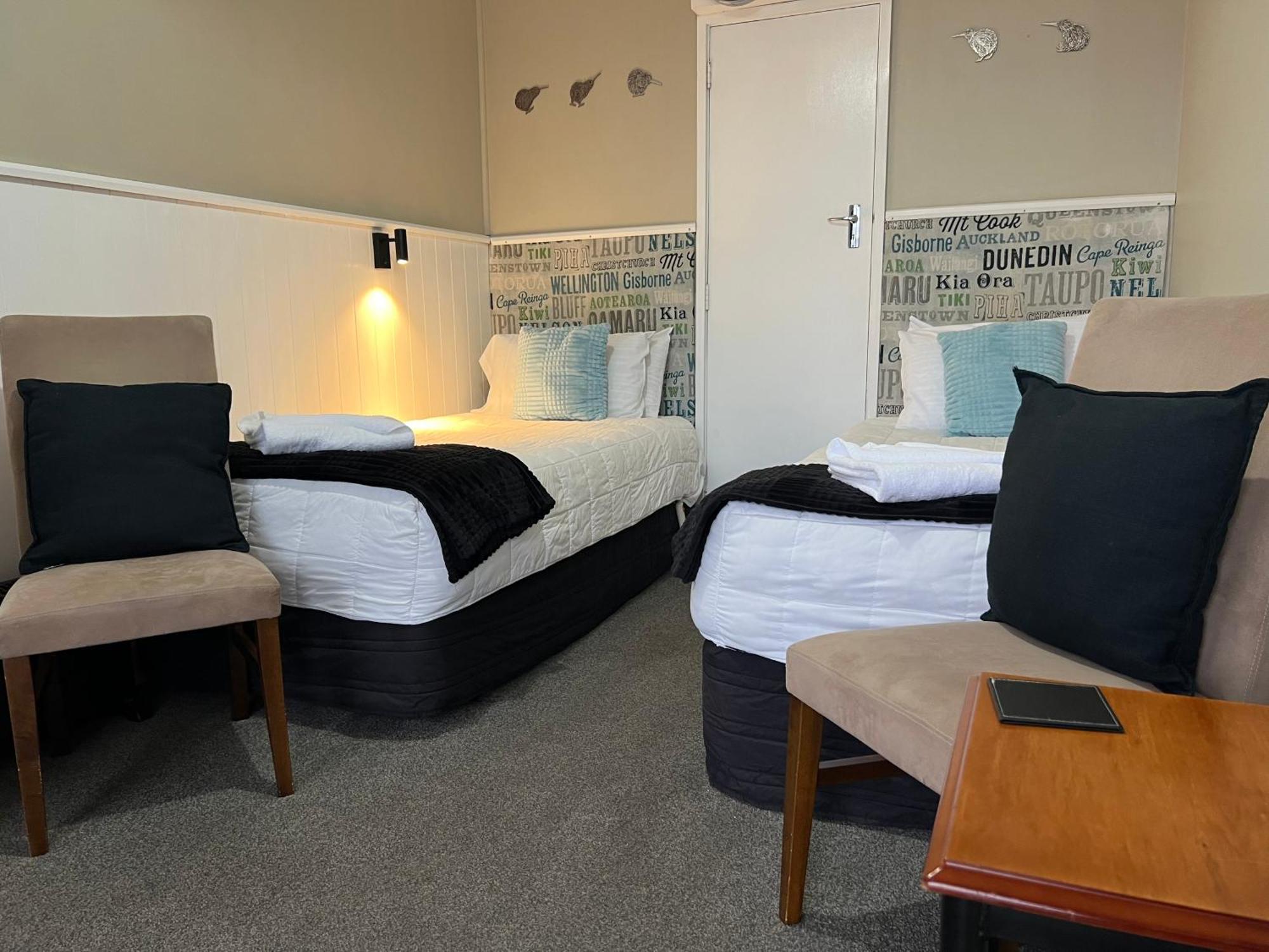 High Street Living Motel Picton Bagian luar foto