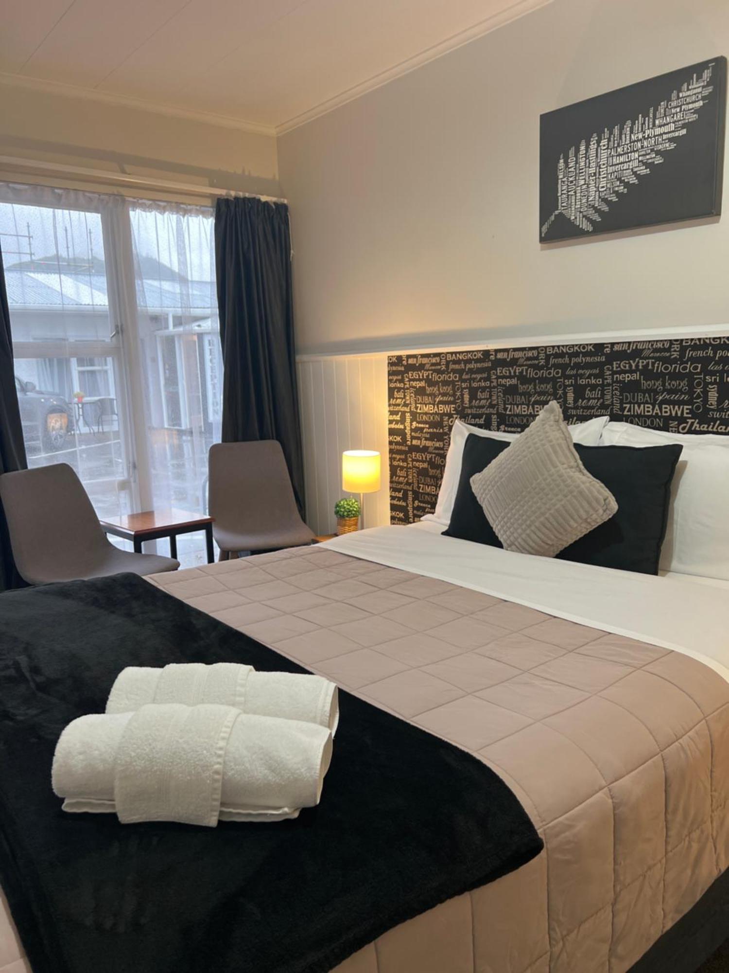 High Street Living Motel Picton Bagian luar foto