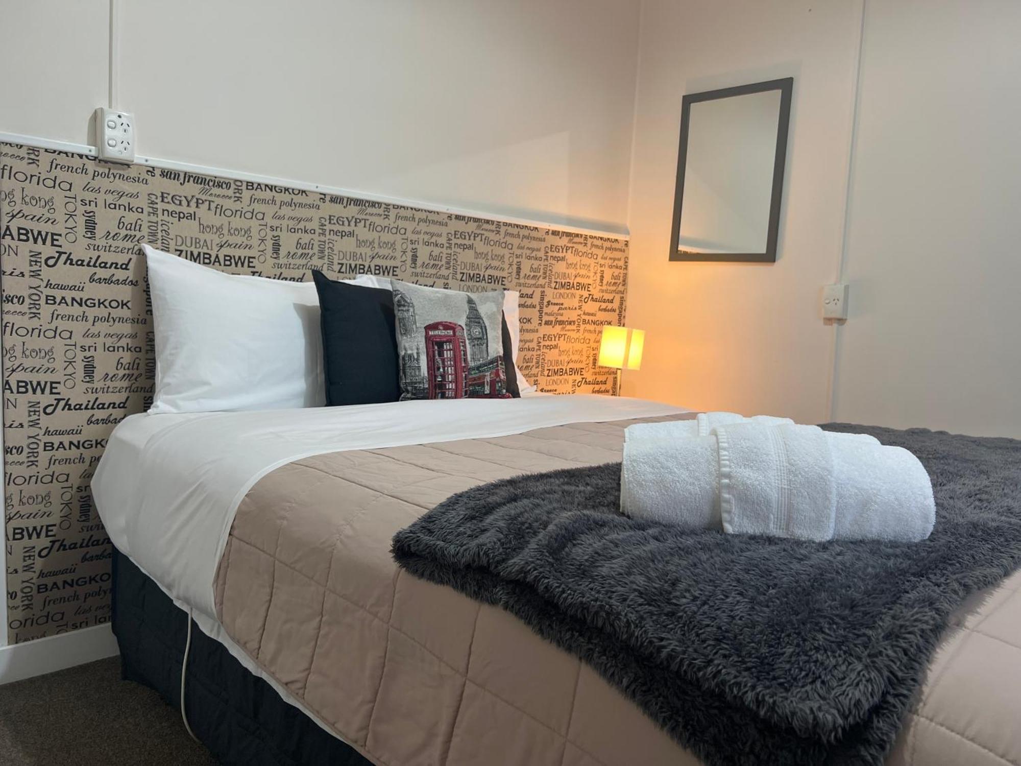 High Street Living Motel Picton Bagian luar foto