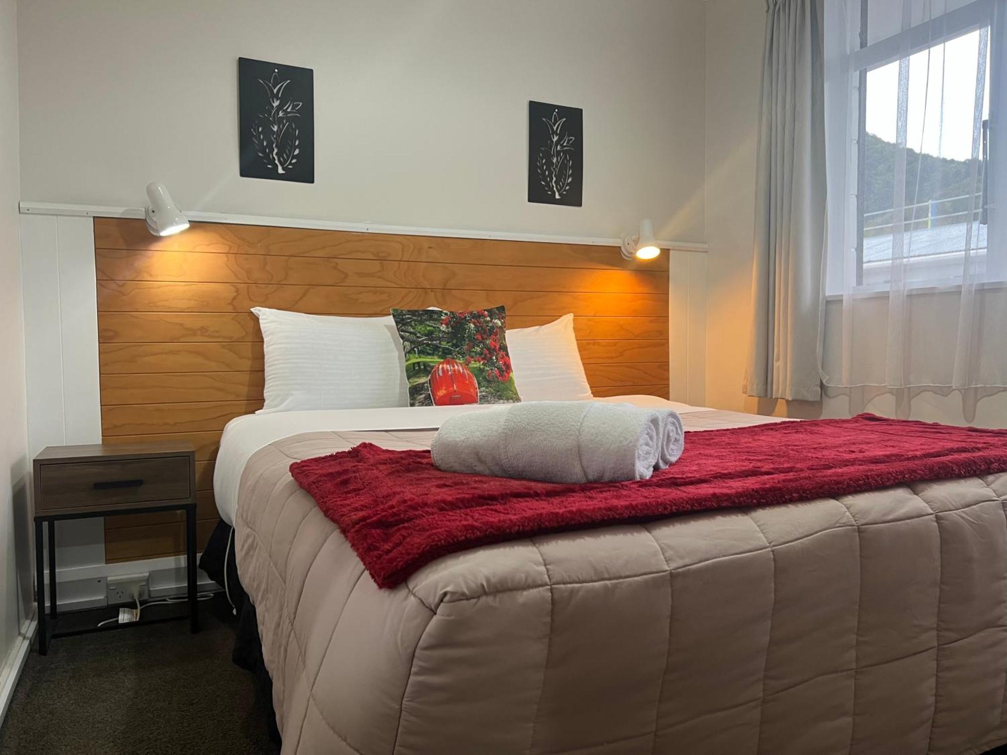 High Street Living Motel Picton Bagian luar foto