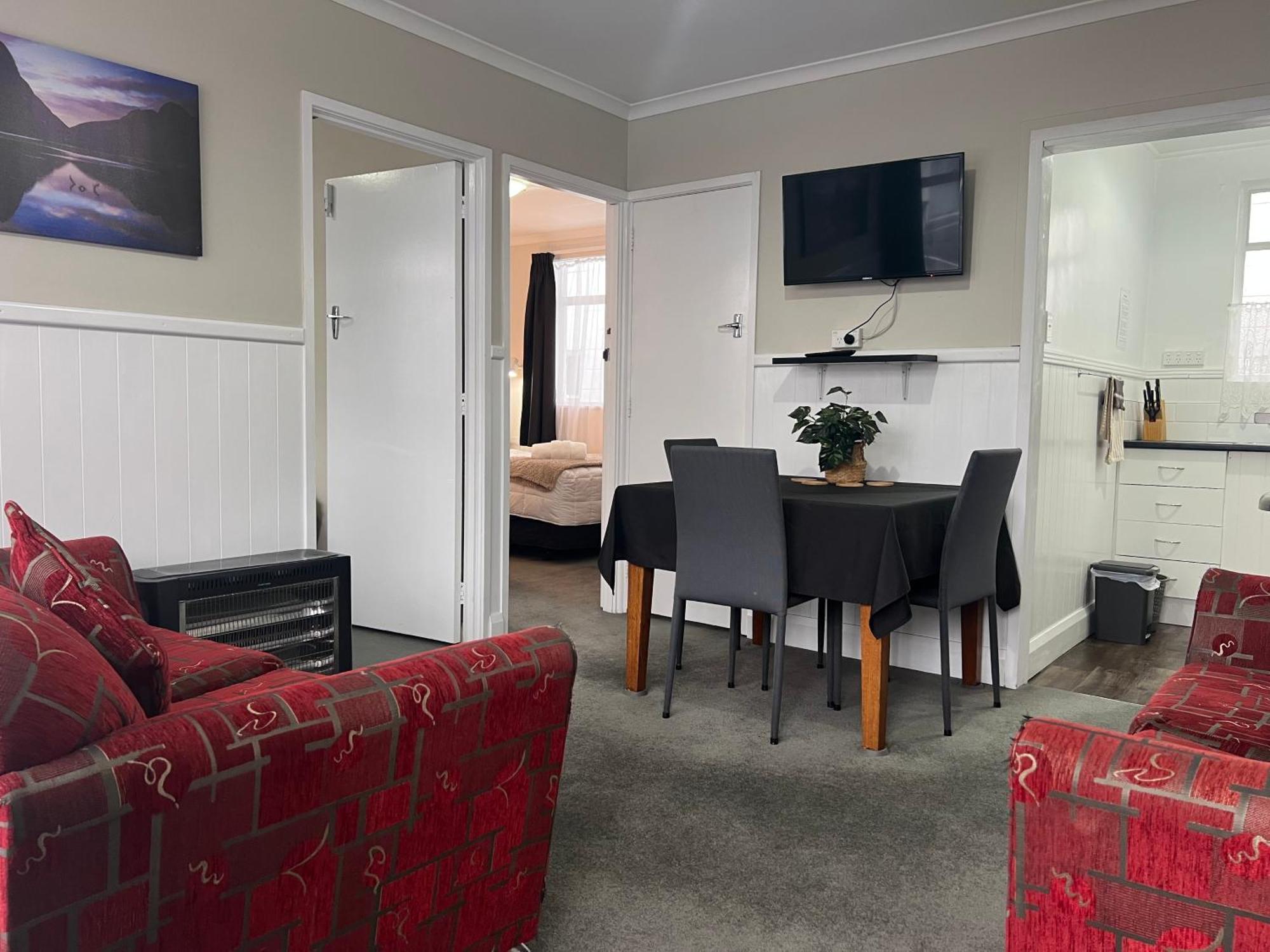 High Street Living Motel Picton Bagian luar foto
