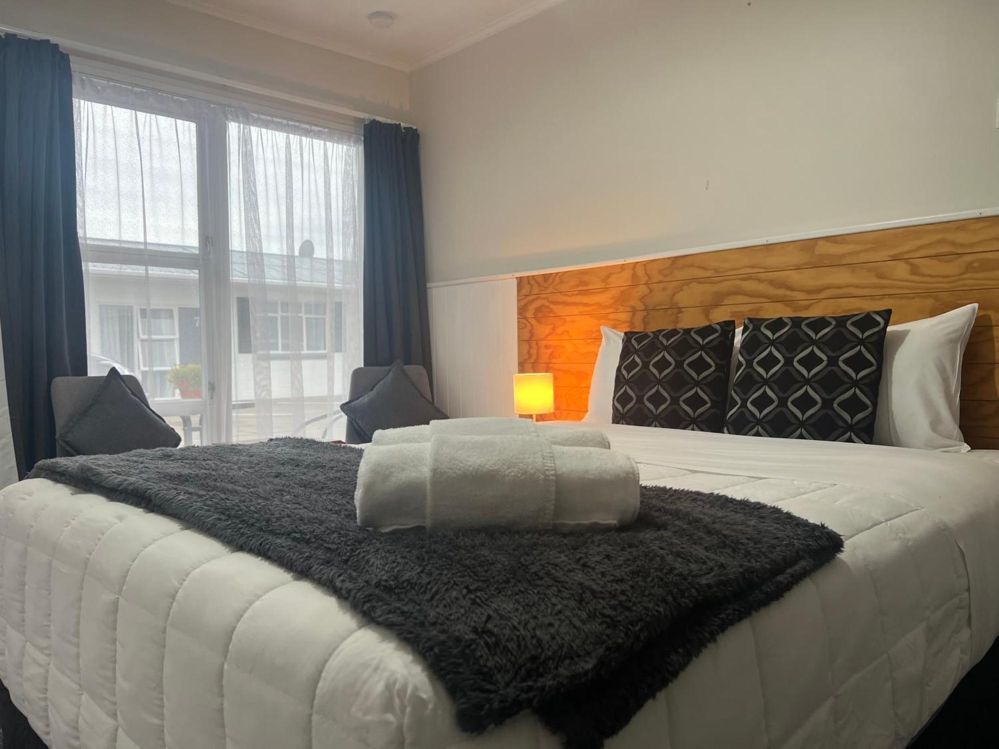 High Street Living Motel Picton Bagian luar foto