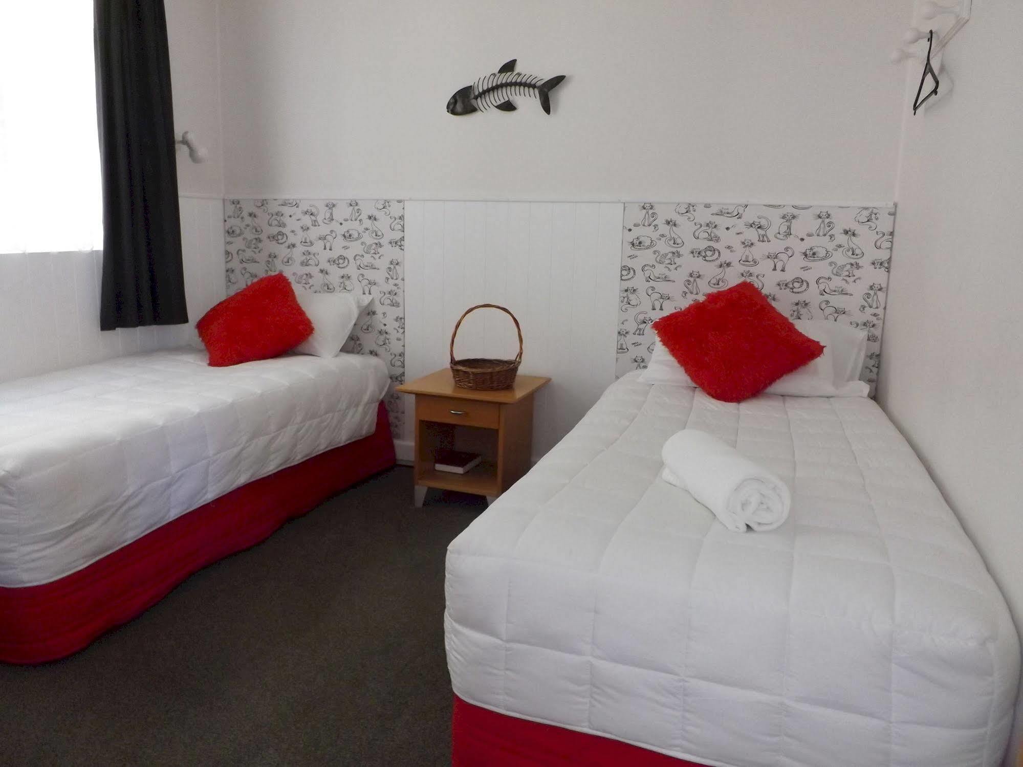 High Street Living Motel Picton Bagian luar foto
