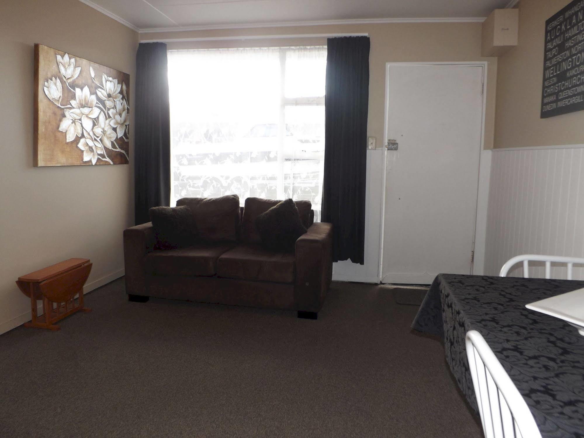 High Street Living Motel Picton Bagian luar foto