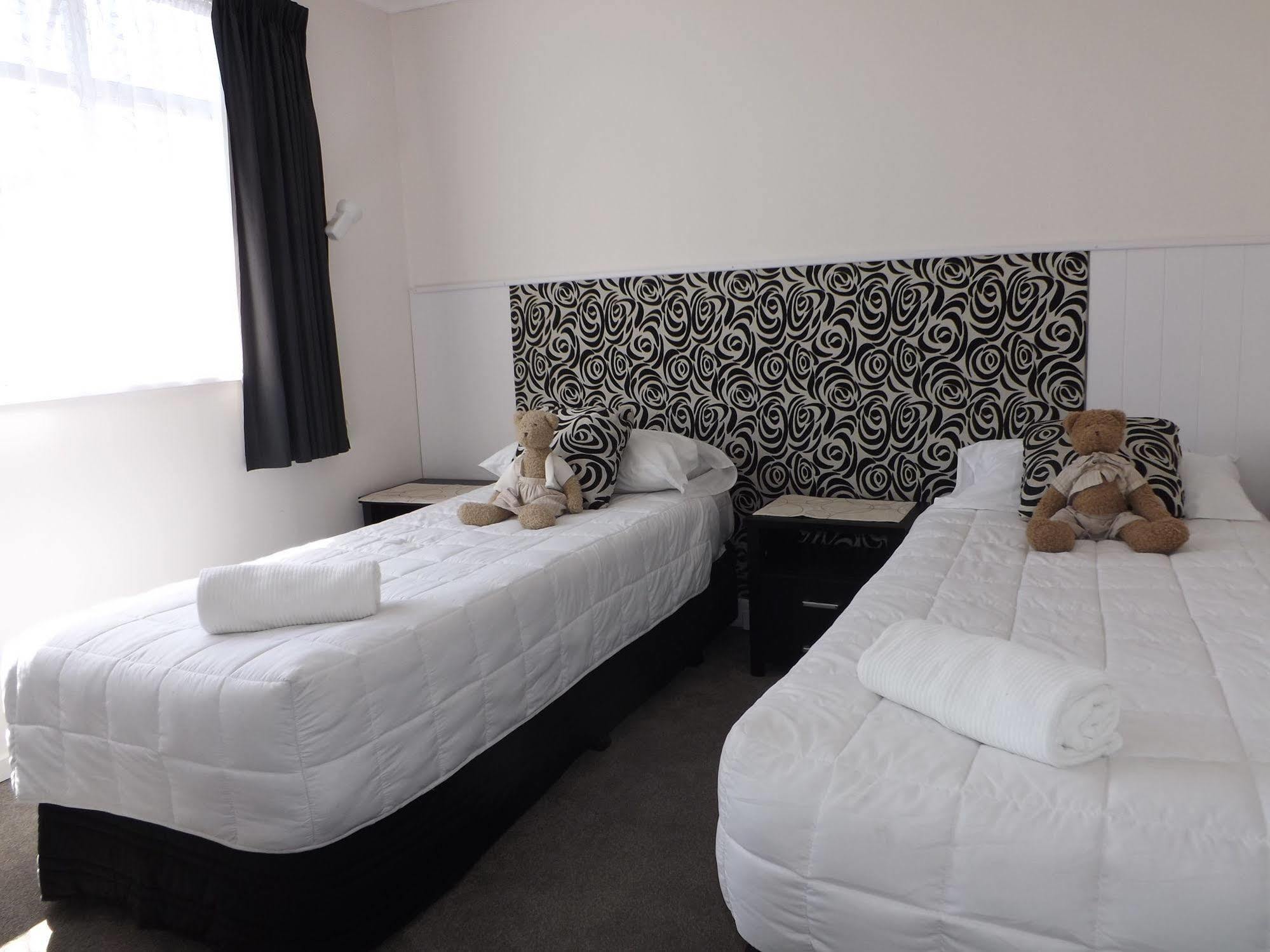 High Street Living Motel Picton Bagian luar foto