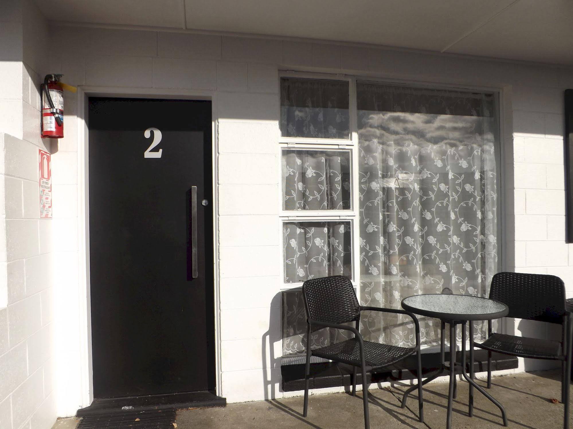 High Street Living Motel Picton Bagian luar foto