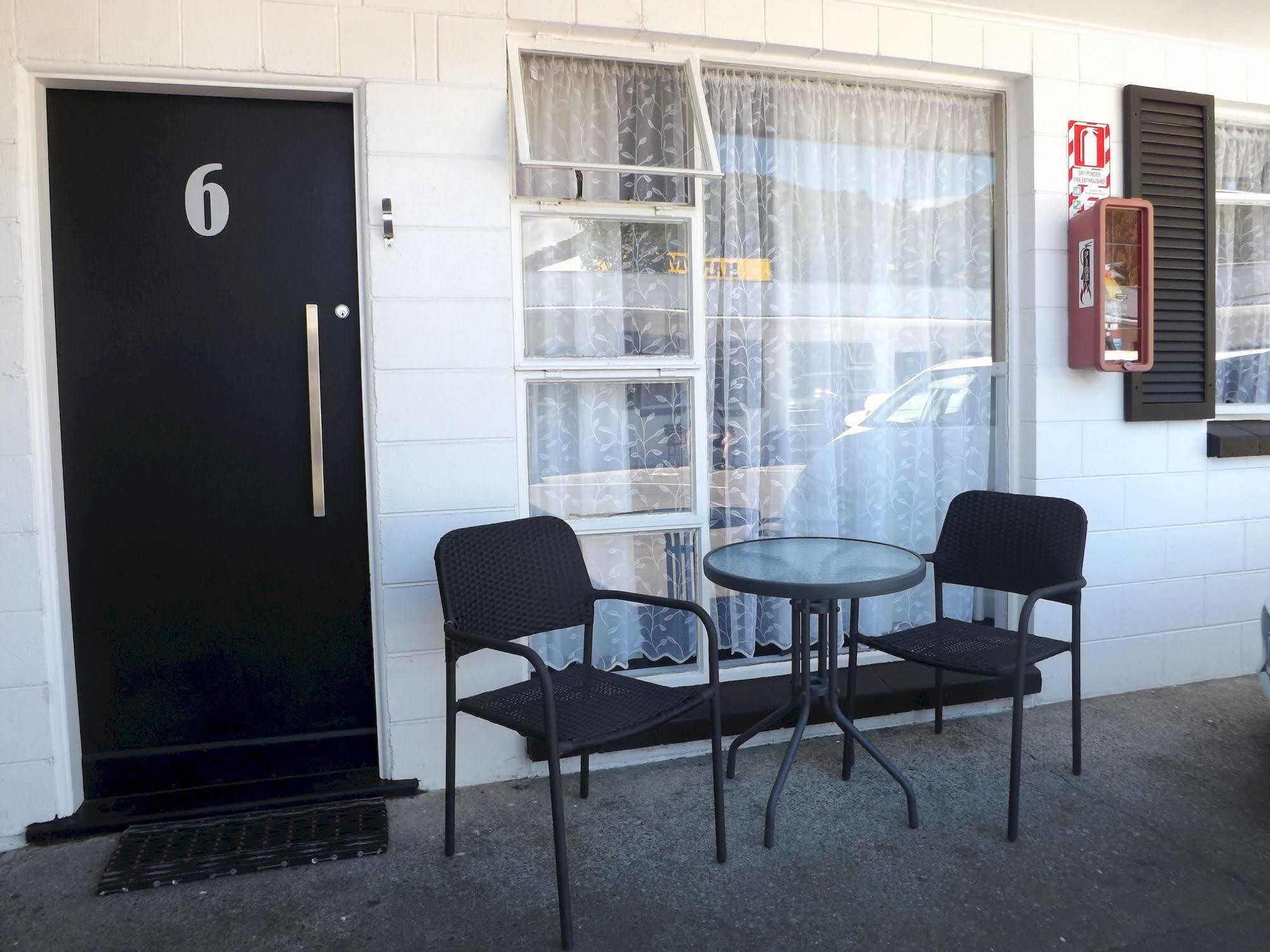 High Street Living Motel Picton Bagian luar foto
