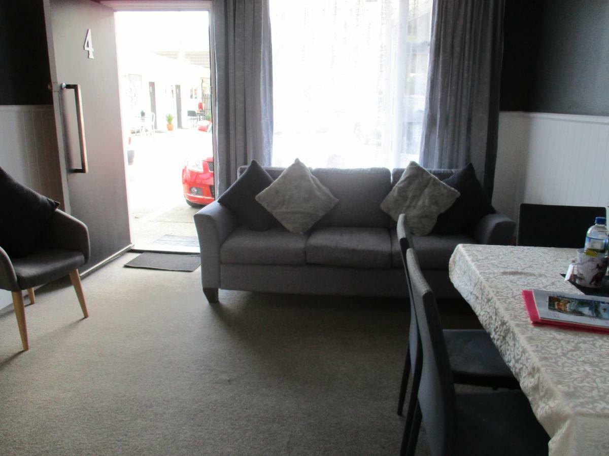 High Street Living Motel Picton Bagian luar foto